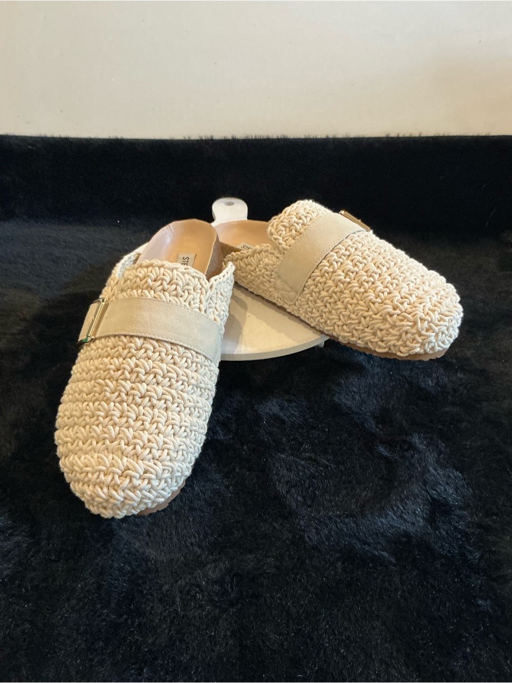Steve Madden SAM-K Cream Crochet Slip-On Mules with Buckle Size 9.5 NWOB